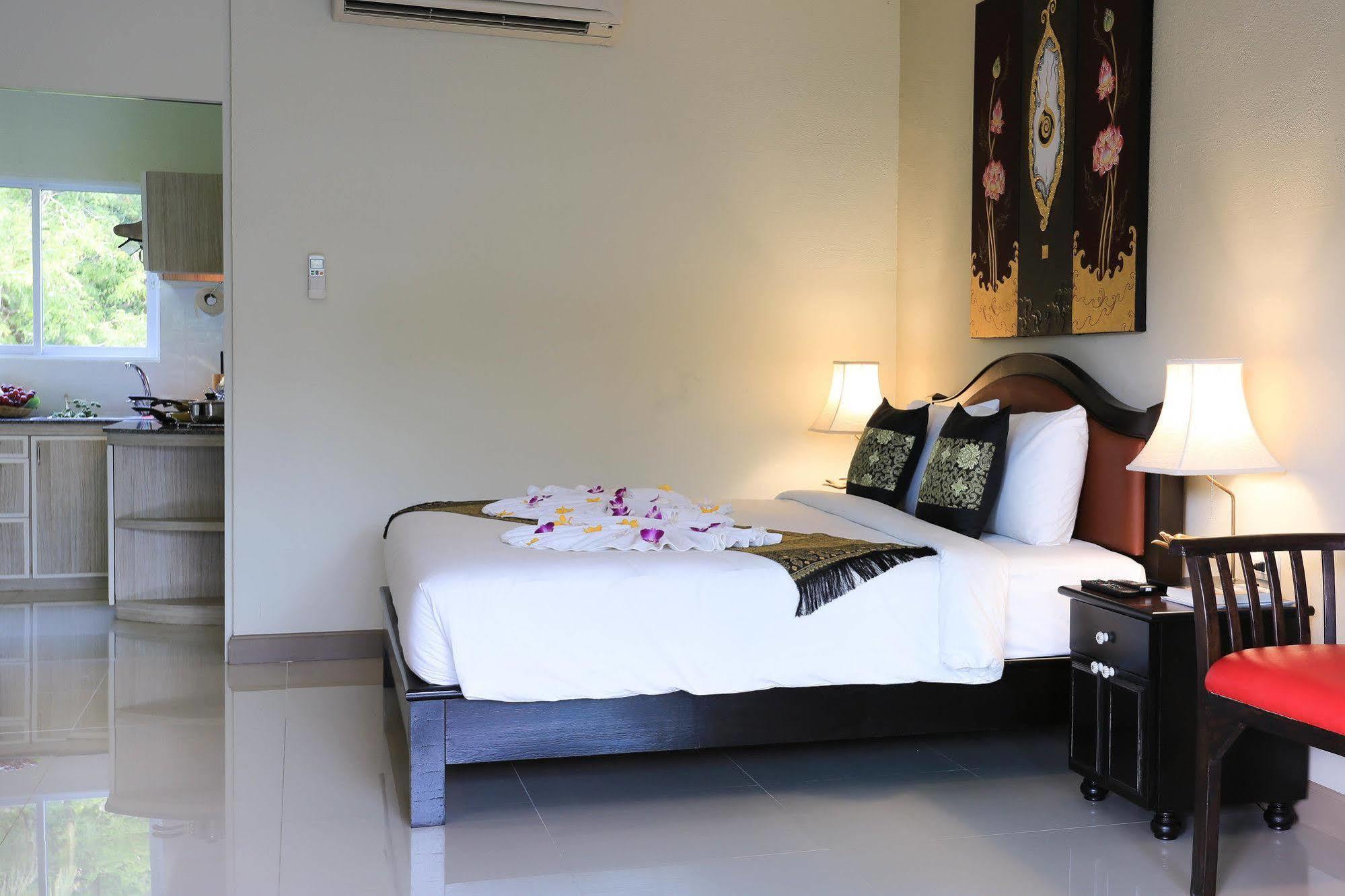 קאמאלה ביץ' Naka Resort מראה חיצוני תמונה